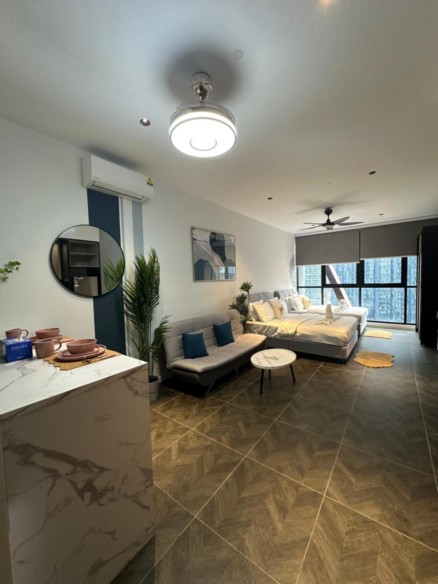 Skyline Homes By Scarletz Suites Klcc Kuala Lumpur Esterno foto