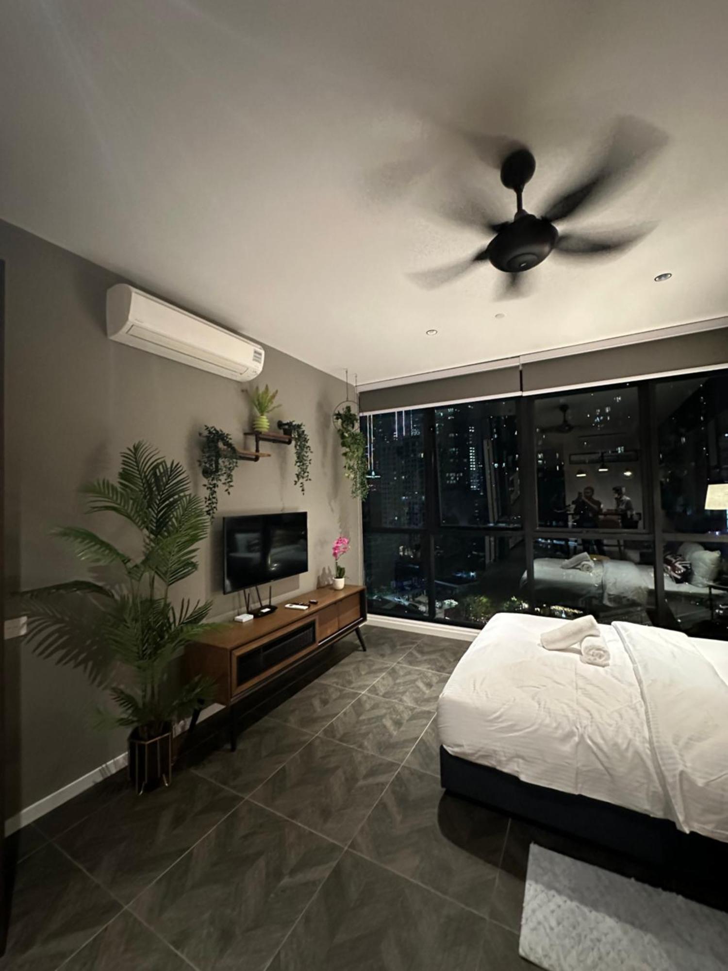 Skyline Homes By Scarletz Suites Klcc Kuala Lumpur Esterno foto