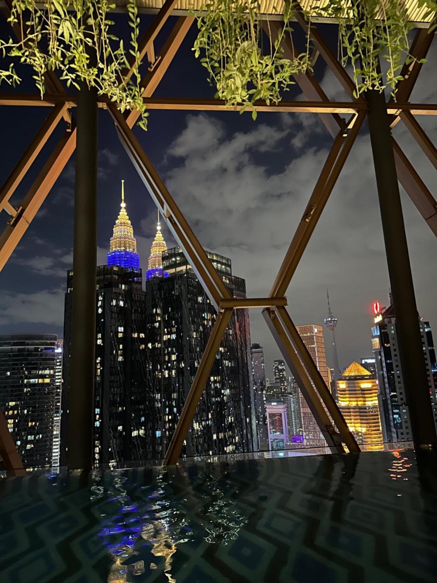 Skyline Homes By Scarletz Suites Klcc Kuala Lumpur Esterno foto