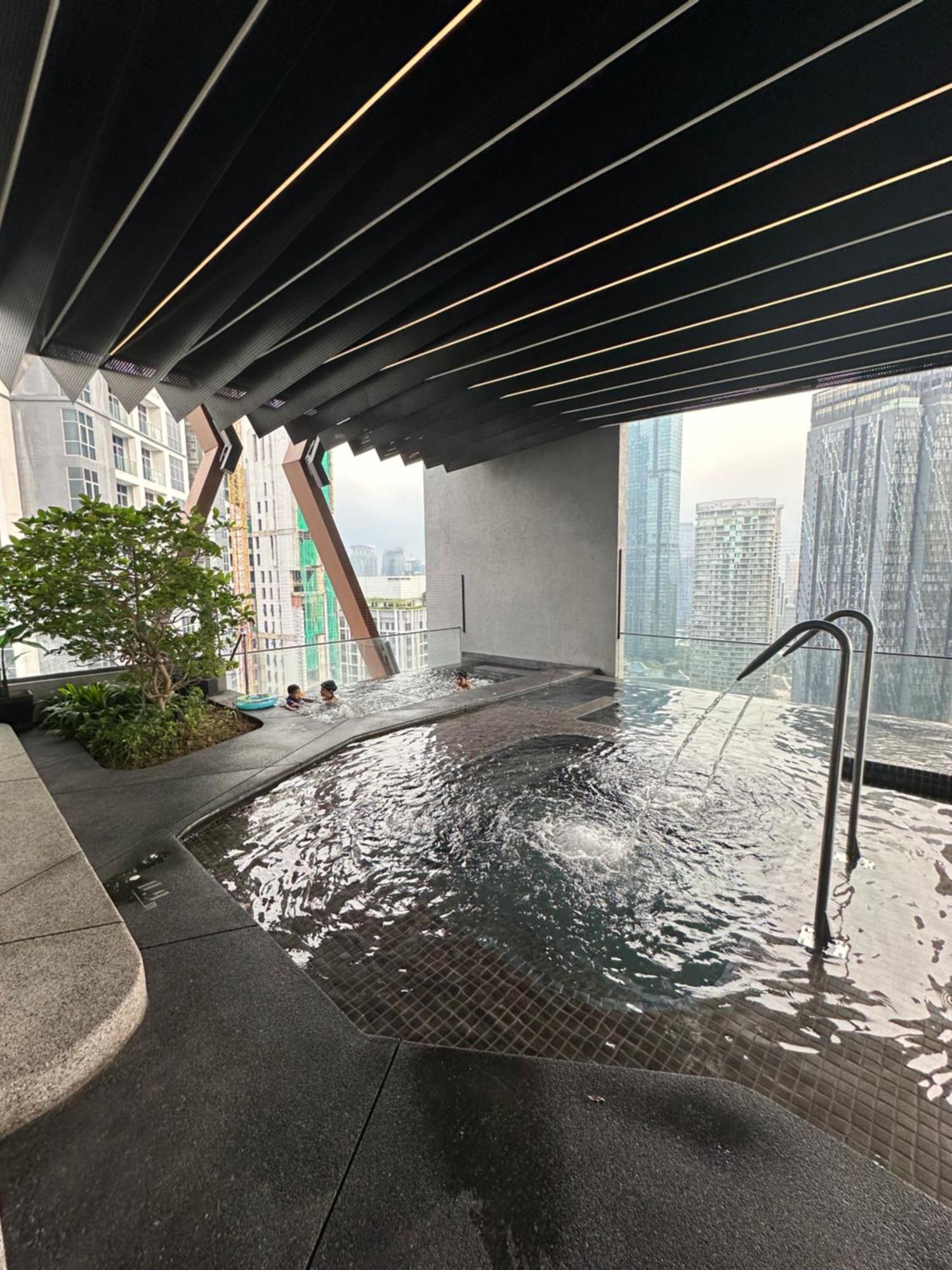 Skyline Homes By Scarletz Suites Klcc Kuala Lumpur Esterno foto