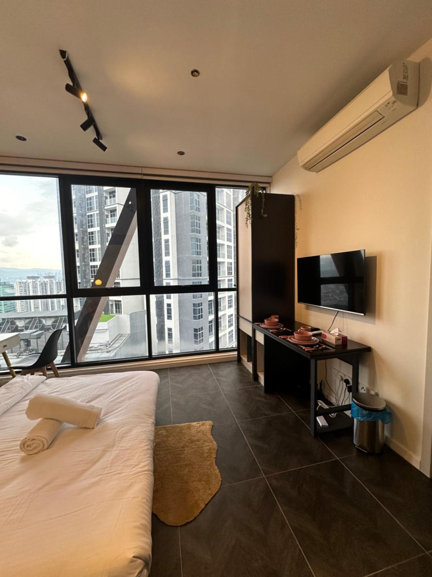 Skyline Homes By Scarletz Suites Klcc Kuala Lumpur Esterno foto